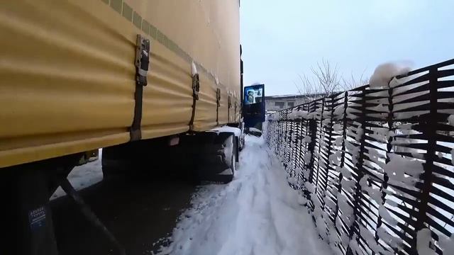 Тюнинг салона Scania. Перетяжка спалки в экокожу. Стеганая экокожа в виде ромба
