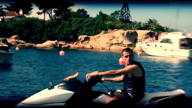 Cappai Jet :  Intro location de jet ski et bateaux à Ajaccio, mais aussi bouée tractée et paddle