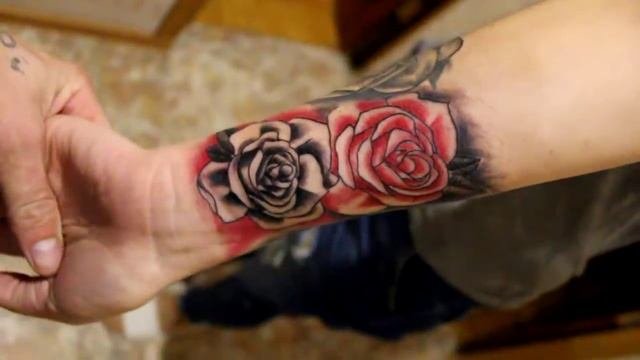 Tattoo! Розы черно-красные