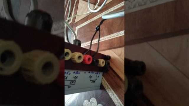 Слив горячей отработанной бороды с куба.