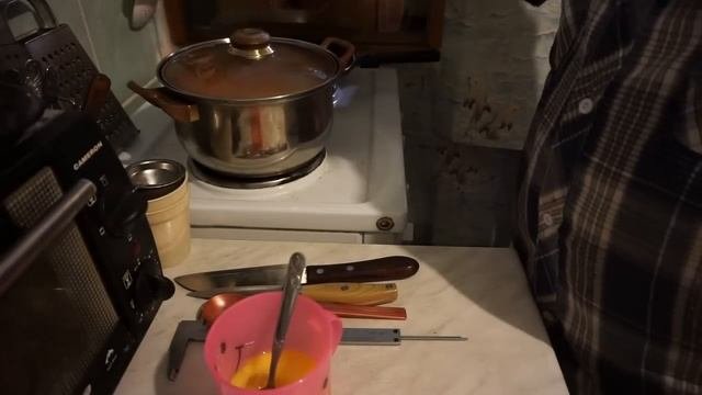 Суп  яйцевый для пенсионера - пограничника.