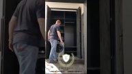 шкаф с открыванием гормошкой.