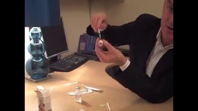 Botox and Vistabel - how to make a syringe up