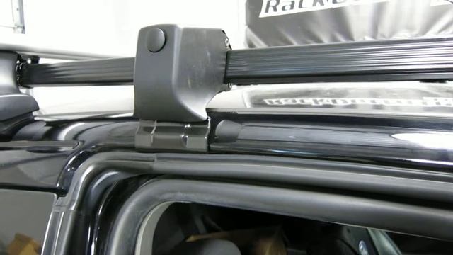 Ford Focus Thule Rapid Traverse SILVER AeroBlade Base Roof Rack '00-'07 by Rack Outfitters