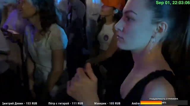 Центр Москвы – осень, жара и 1 сентября в столице