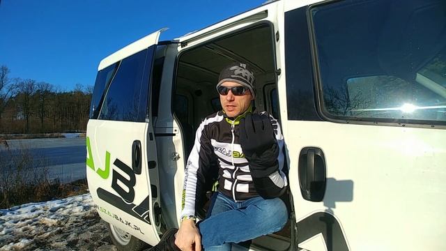 How To Buy The Best Winter Cycling Gloves - 3 Factors To Consider... Review