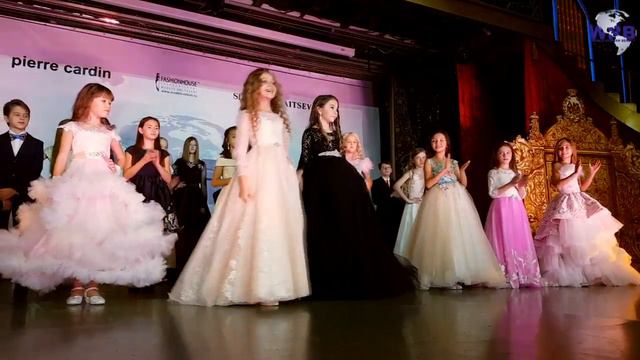 Награждение участниц Фестиваля красоты,моды и таланта "WORLD RUSSIAN BEAUTY 2020"