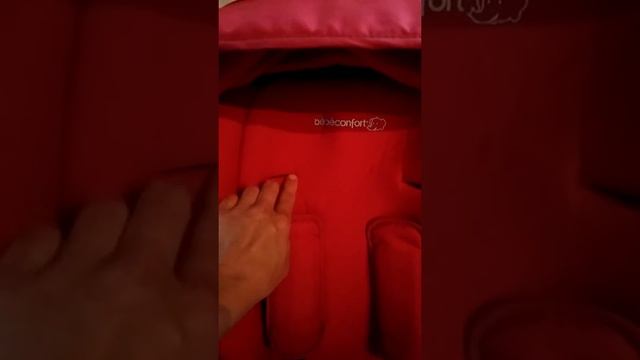 Démonter la housse de l'assise Elea de bébéconfort