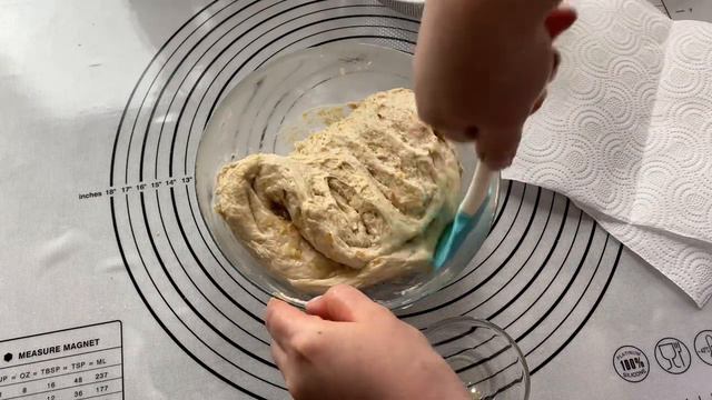 Хлеб с жареным луком.