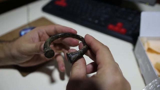 Распаковка лота Браслет с аукциона Виолити