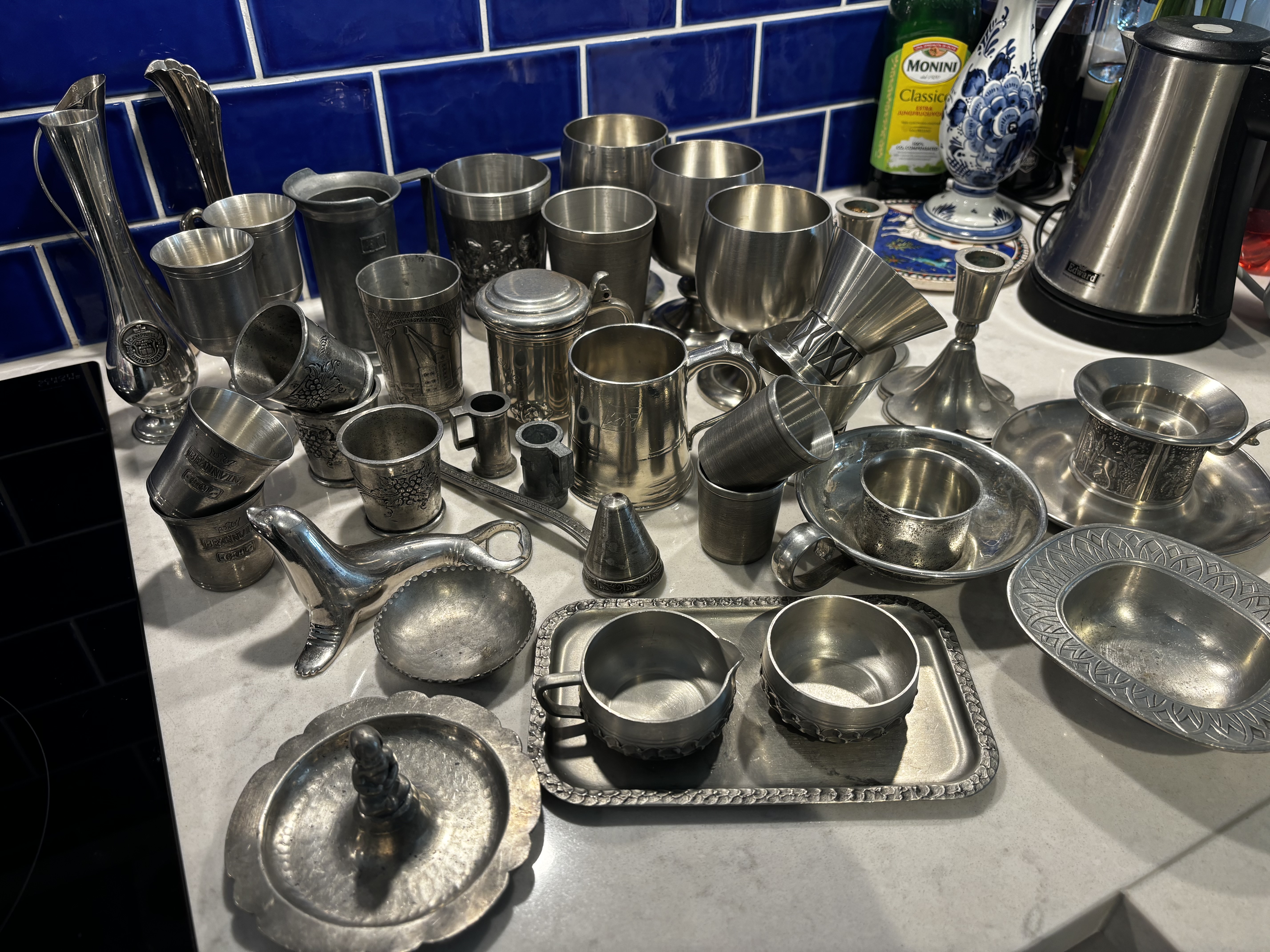 Коллекция посуды из олова: кувшины, кружки, стаканы, фужеры, стопки итд. Штамп. Антиквар.