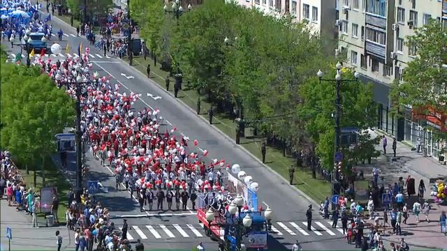 Праздничное шествие предприятий, организаций города, посвященное Дню города