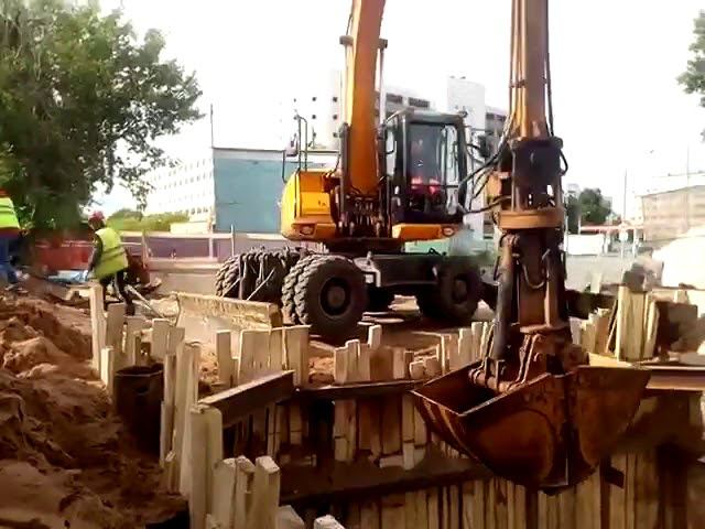 Колесный экскаватор JCB JS 160W с грейфером МосТрансАренда