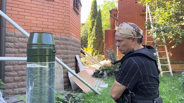 Разрушается дымоход на крыше. Сосульки на дымоходе. Ремонт дымохода. Furanflex. Трубочист Alex