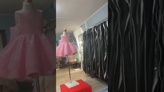 Детское нарядное платье розовое с блеском