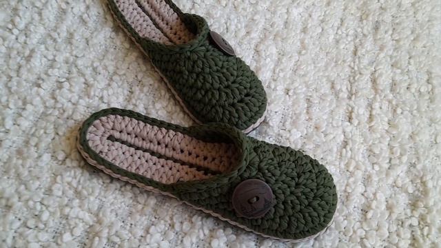 Мужские тапочки из трикотажной пряжи.