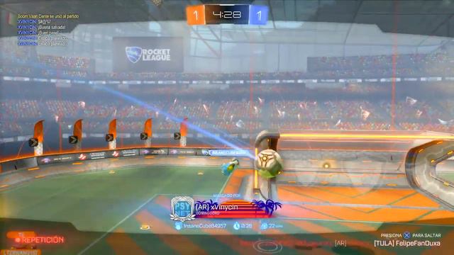 Rocket League PS4 - Playing with and against an annoying Ball Chaser