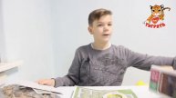 Никита делает обзор на развивающий конструктор IQ "Из кирпичиков крепость"