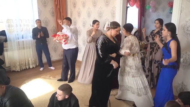 Серёга чувас встречает долгожданную внучку