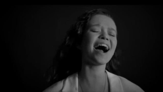 12-летняя девочка Анастасия Иванова посвятила свою песню бойцам России на СВО - Каждому воину