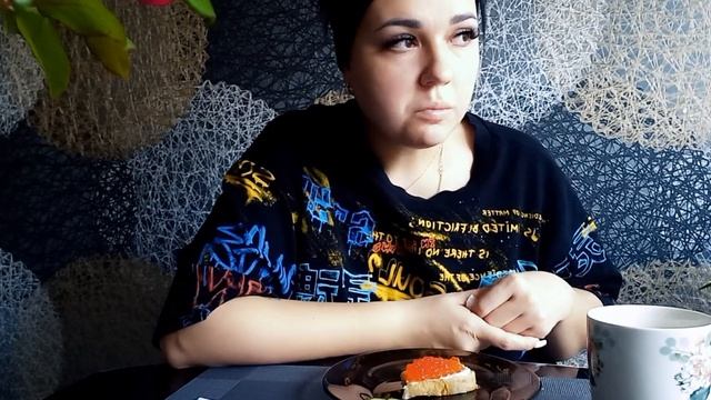 МУКБАНГ ? БУТЕРБРОДЫ с икрой#мукбанг #едаялюблютебя #вкусно #едимдома