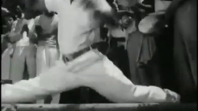 MESTRE CANJIQUINHA NO FILME O PAGADOR DE PROMESSAS 1962. perobacapoeira1974