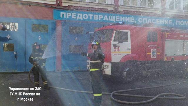 Журналист газеты "На Западе Москвы" в 54 ПСЧ