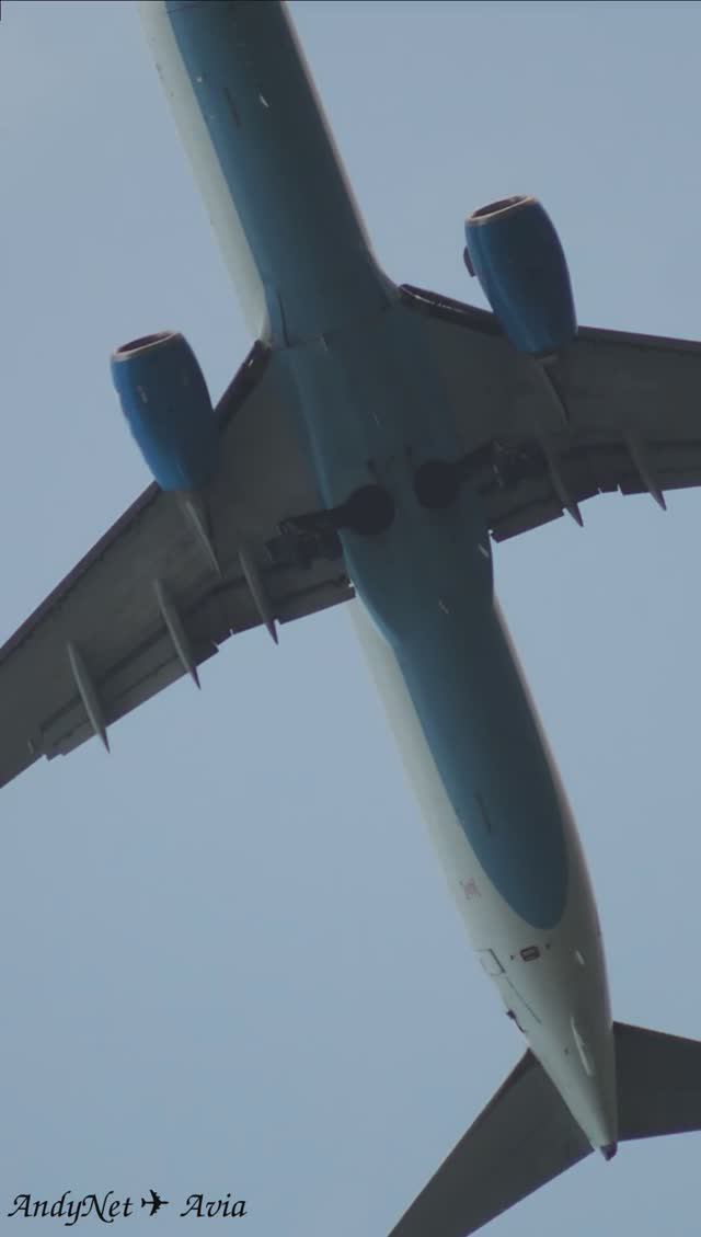 Boeing 737-8LJ авиакомпании Победа [RA-73243] заходит на посадку во Внуково (VKO/UUWW) 27.05.2023