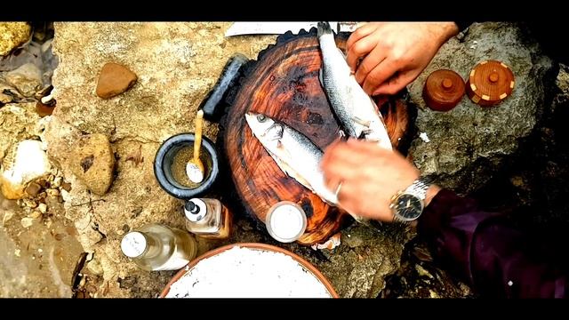 Сибас запеченный в соли  в самодельной печи (Fish baked in salt in a homemade oven)