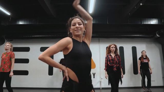 Sound Of Legend - Sweet Dreams  Latina Solo by Софа Катюхина