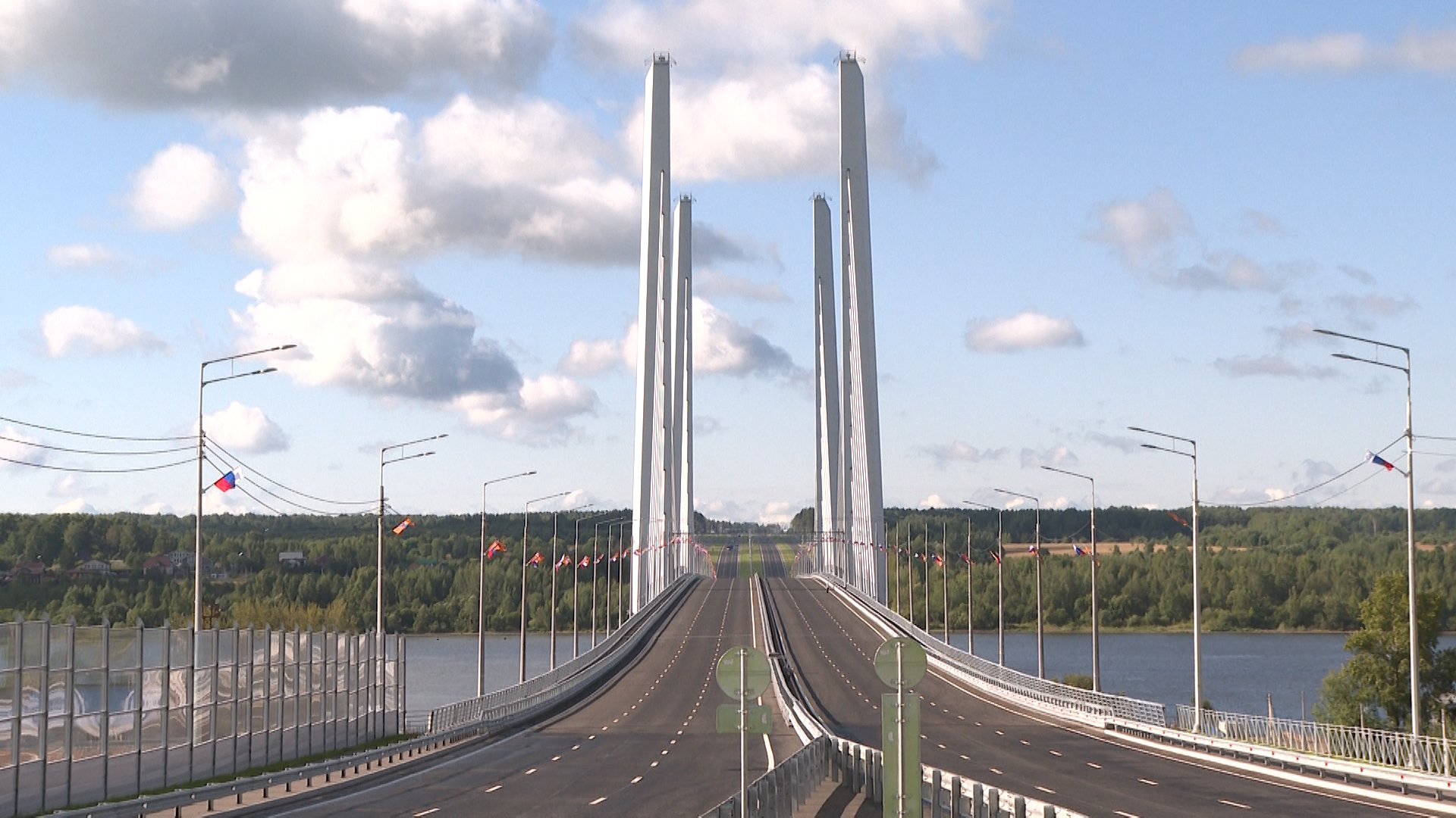 Мост в Череповце через Шексну новый