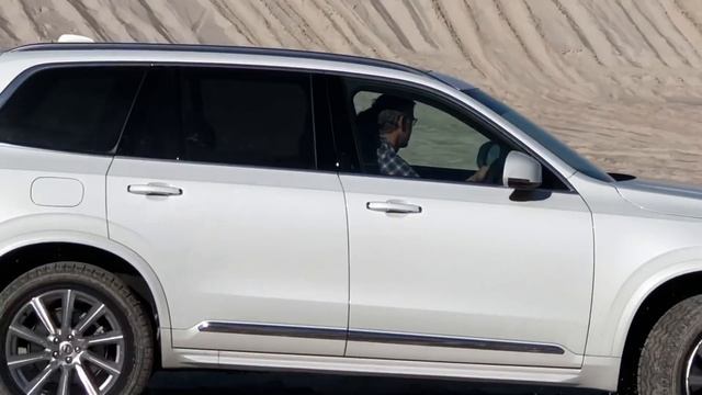 Volvo XC90 T8 Off Road - Atlantis Dunes