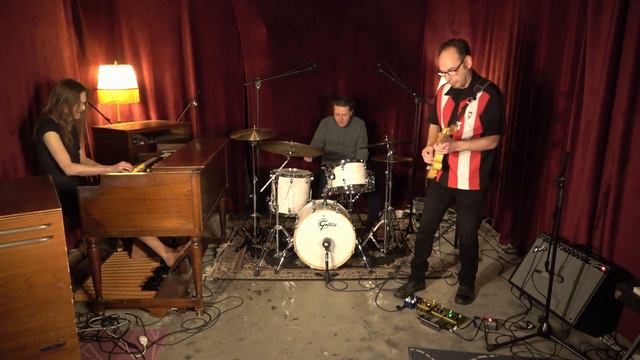 Novelty Accordion - from Guest at the HQ 3 with Ulf Holmberg