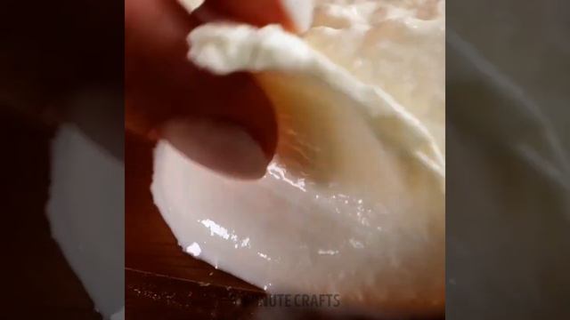 Y2meta.to-Easy Ways to Cut And Peel Food Without a Knife-(720p)
