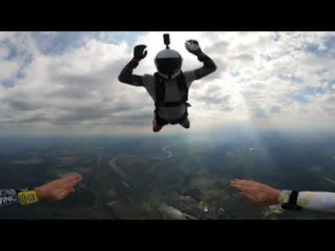 360 video skydive DimSim&Aga в шортах