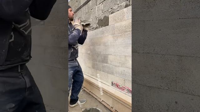 Облицовка фасада дома из дагестанского природного камня