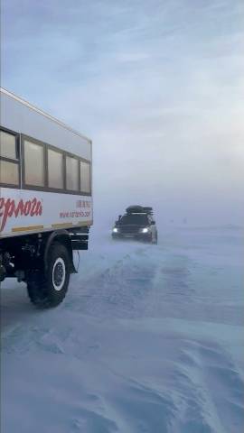 Зимнее бездорожье в Ямальской тундре