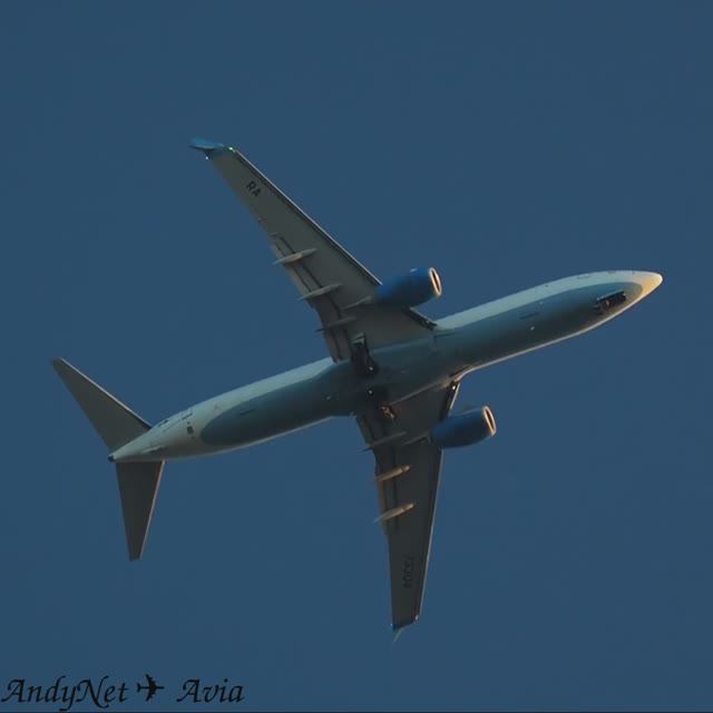 Boeing 737-8AL авиакомпании Победа [RA-73304] заходит на посадку во Внуково (VKO/UUWW) 28.05.2024