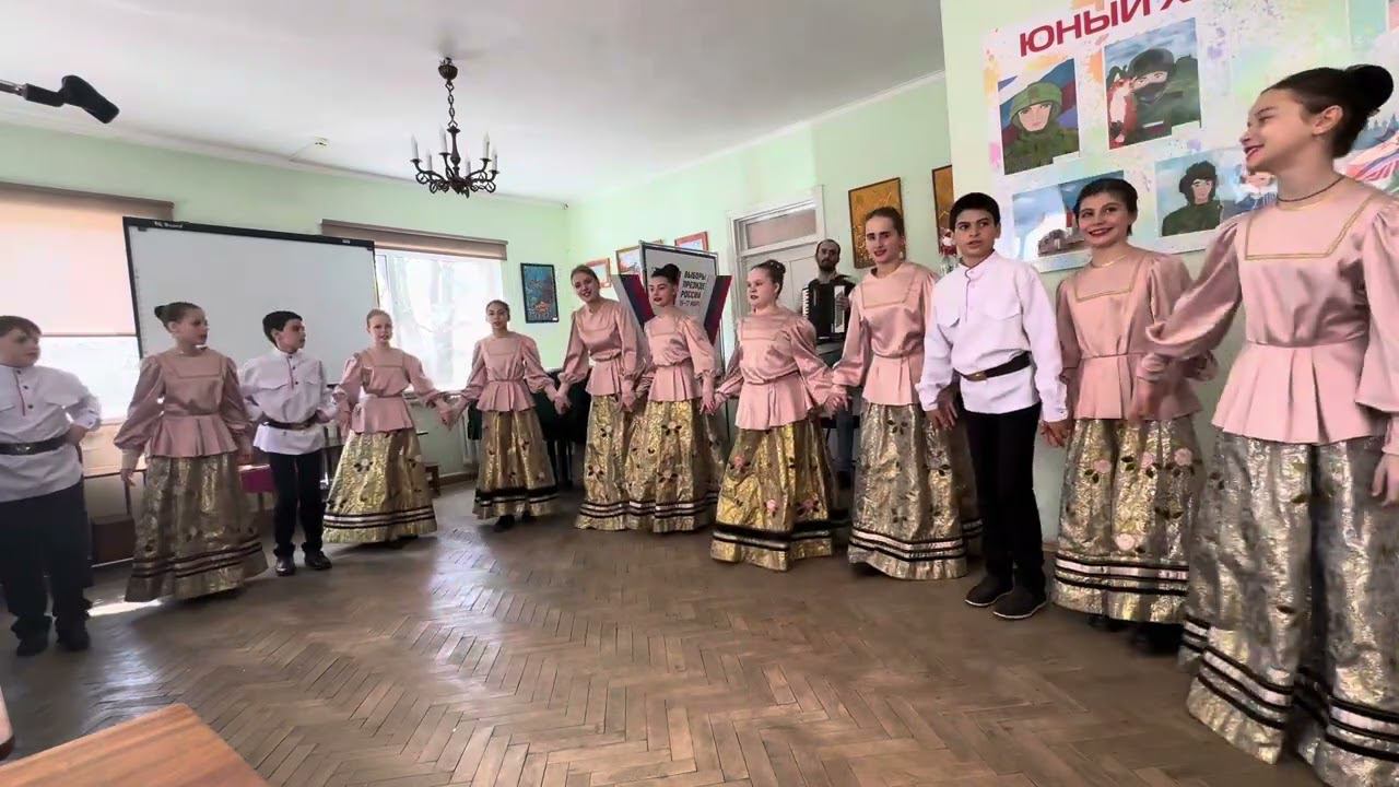 Русская народная песня «Возле речки , возле моста»   Преподаватель Покидько Анна Александровна