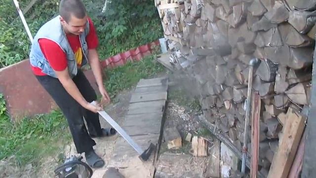 Как колоть дрова.