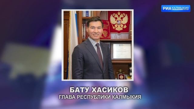 Бату Хасиков посетил Элистинскую СОШ №8 имени Номто Очирова, где ведется капитальный ремонт