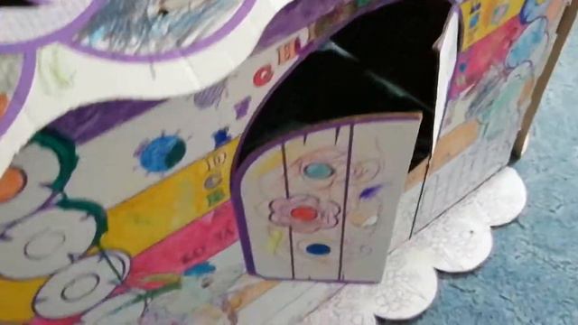 Домик из картона собери и раскрась