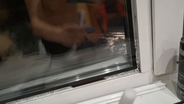 Простой способ вылечить "плачущие" окна.