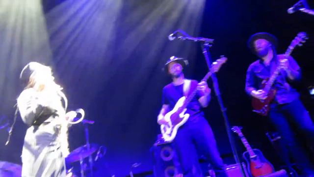 Kat Wright      "Dreams"     (Fleetwood Mac)