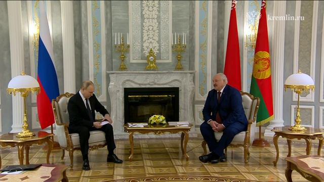 Начало беседы Владимира Путина с Александром Лукашенко
