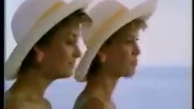 Classic Doublemint Gum Commercial (1985)