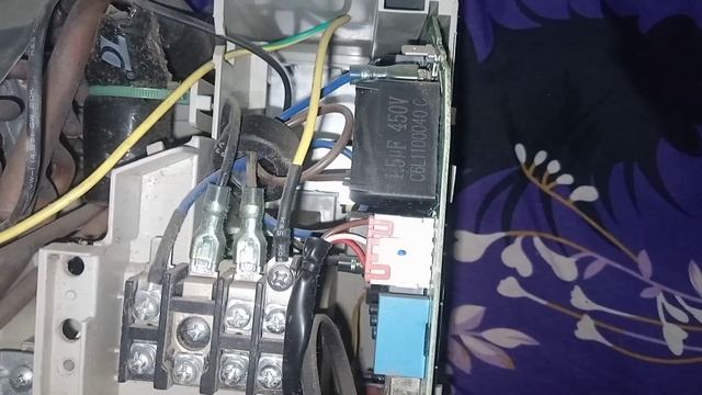How To Do Gree DC Inverter Air Conditioner E8(Error)code Fault  Solution /Ac Repair  Bilalvlog