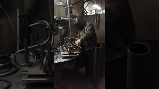 Сварка вешалки общего пользования