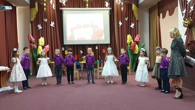 Весенний утренник в старшей группе