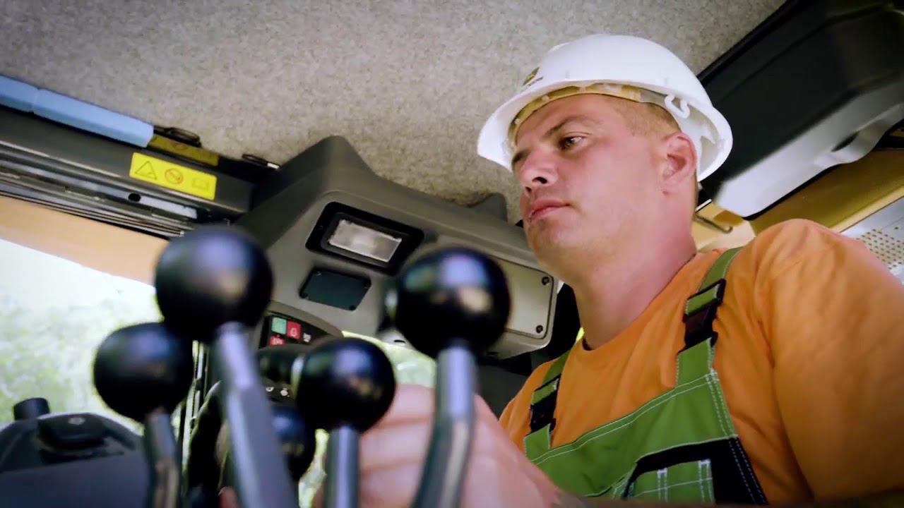 Отзыв о грейдере John Deere 672G